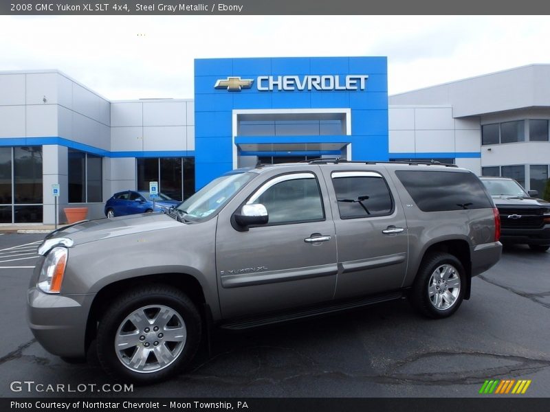 Front 3/4 View of 2008 Yukon XL SLT 4x4