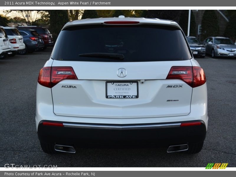 Aspen White Pearl / Parchment 2011 Acura MDX Technology