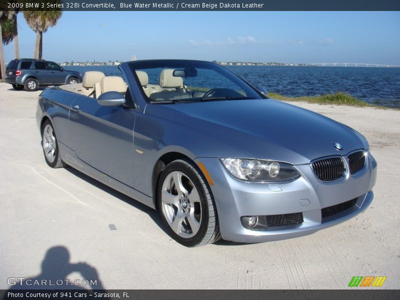 Front 3/4 View of 2009 3 Series 328i Convertible