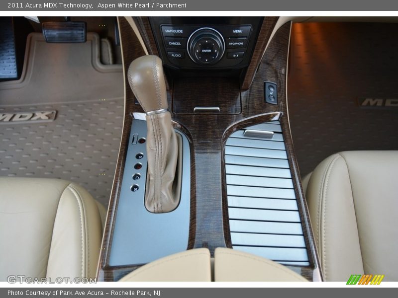 Aspen White Pearl / Parchment 2011 Acura MDX Technology