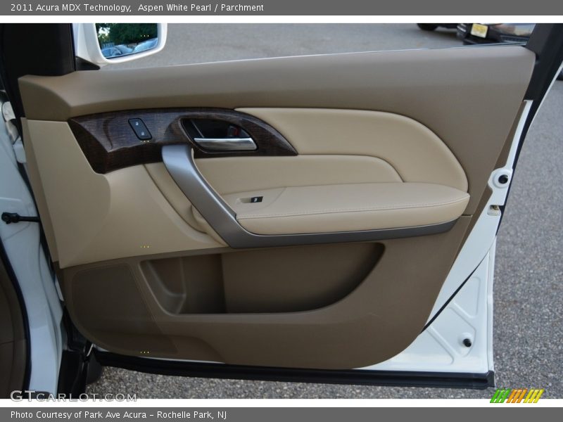 Aspen White Pearl / Parchment 2011 Acura MDX Technology