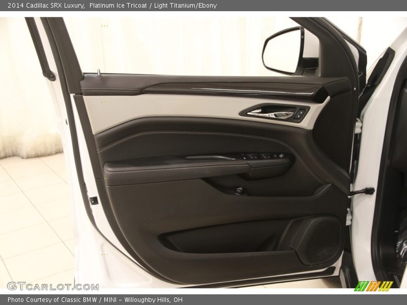 Platinum Ice Tricoat / Light Titanium/Ebony 2014 Cadillac SRX Luxury