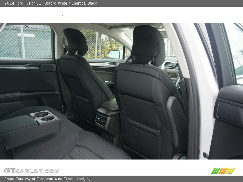 Oxford White / Charcoal Black 2014 Ford Fusion SE