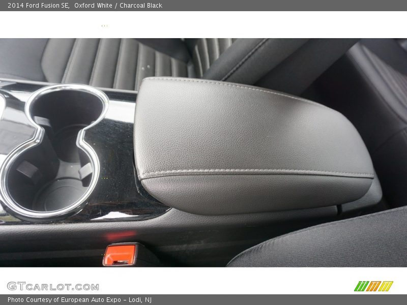 Oxford White / Charcoal Black 2014 Ford Fusion SE