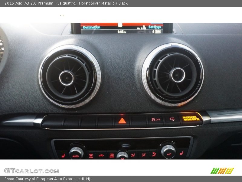 Florett Silver Metallic / Black 2015 Audi A3 2.0 Premium Plus quattro
