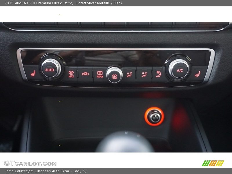 Florett Silver Metallic / Black 2015 Audi A3 2.0 Premium Plus quattro