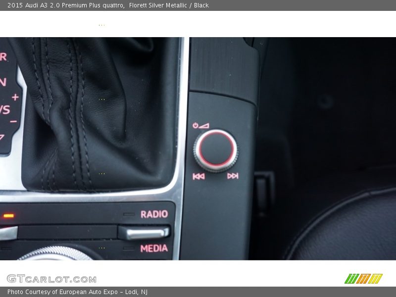 Florett Silver Metallic / Black 2015 Audi A3 2.0 Premium Plus quattro