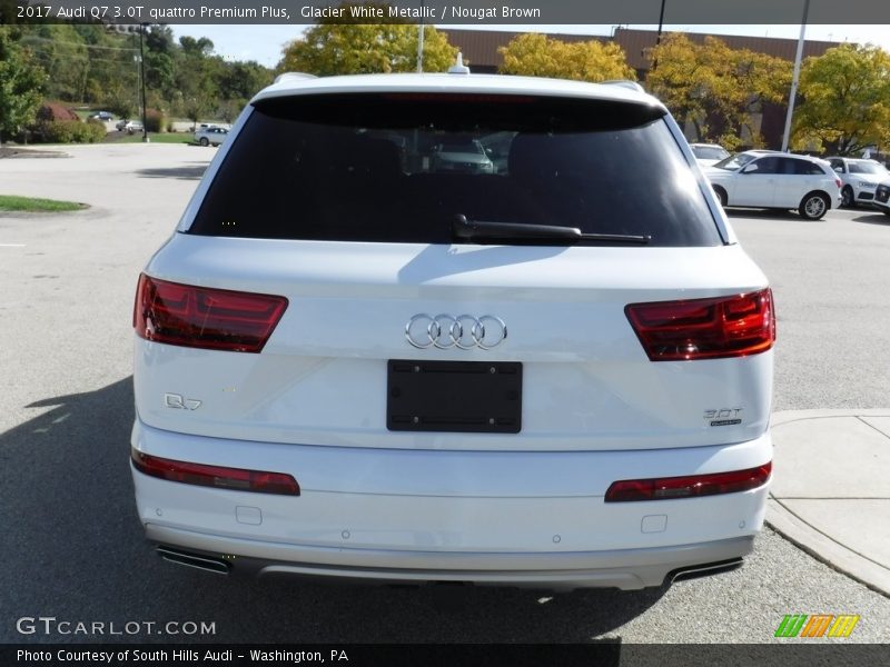 Glacier White Metallic / Nougat Brown 2017 Audi Q7 3.0T quattro Premium Plus