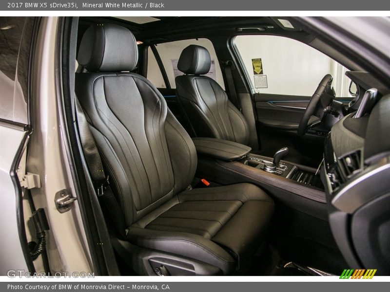 Mineral White Metallic / Black 2017 BMW X5 sDrive35i