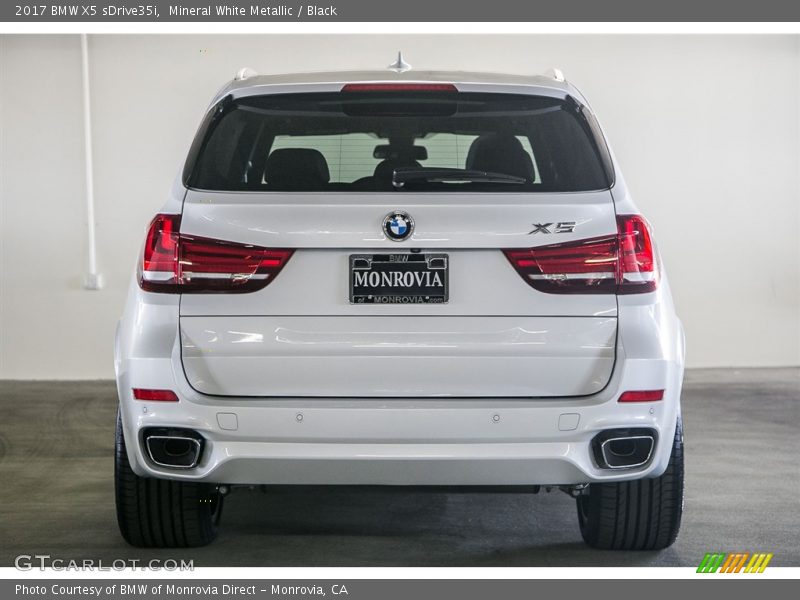Mineral White Metallic / Black 2017 BMW X5 sDrive35i