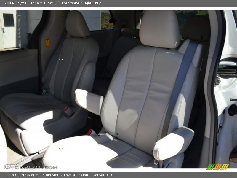 Super White / Light Gray 2014 Toyota Sienna XLE AWD