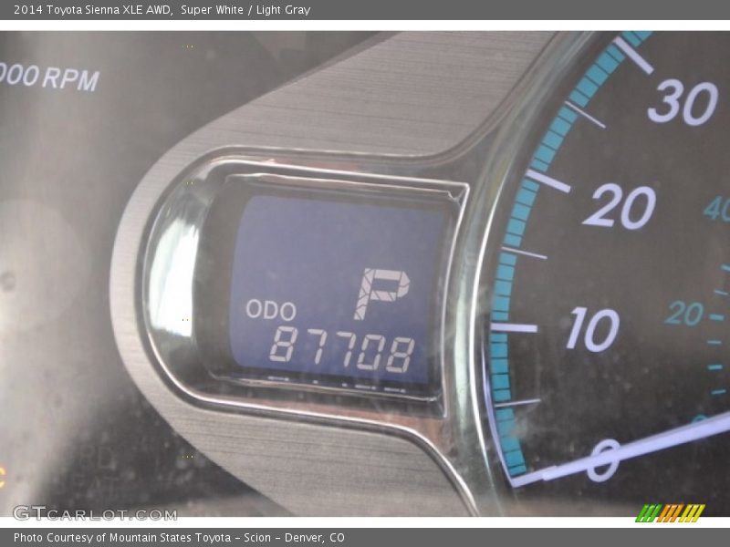 Super White / Light Gray 2014 Toyota Sienna XLE AWD