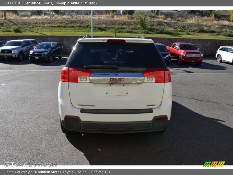 Olympic White / Jet Black 2011 GMC Terrain SLT AWD