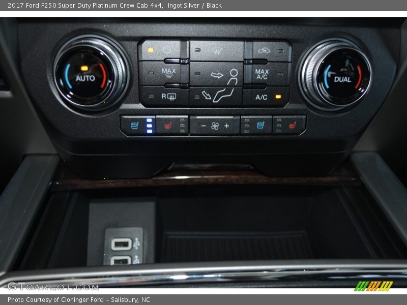 Ingot Silver / Black 2017 Ford F250 Super Duty Platinum Crew Cab 4x4
