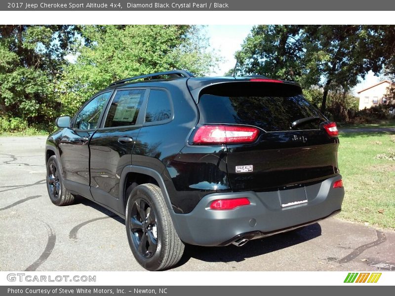 Diamond Black Crystal Pearl / Black 2017 Jeep Cherokee Sport Altitude 4x4