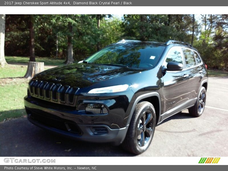 Diamond Black Crystal Pearl / Black 2017 Jeep Cherokee Sport Altitude 4x4