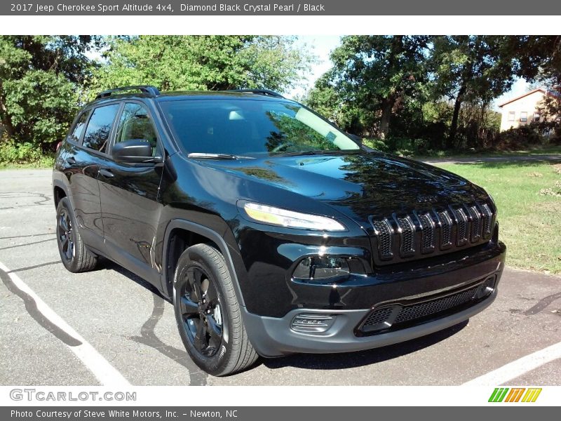 Front 3/4 View of 2017 Cherokee Sport Altitude 4x4