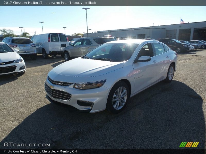 Iridescent Pearl Tricoat / Jet Black 2017 Chevrolet Malibu LT