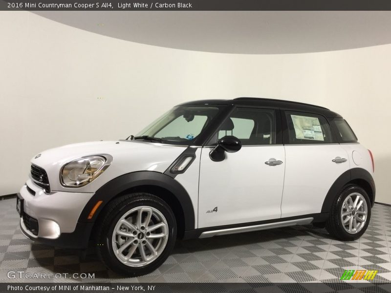 Light White / Carbon Black 2016 Mini Countryman Cooper S All4