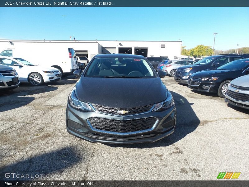 Nightfall Gray Metallic / Jet Black 2017 Chevrolet Cruze LT