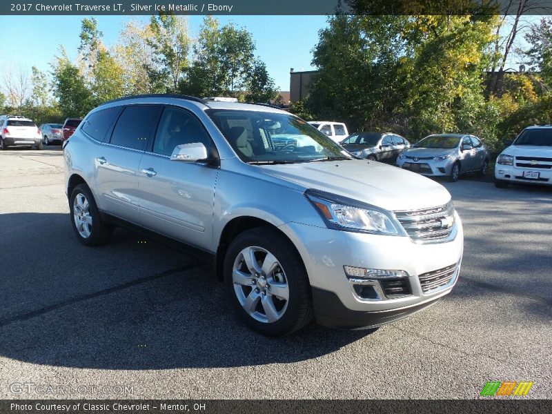 Silver Ice Metallic / Ebony 2017 Chevrolet Traverse LT