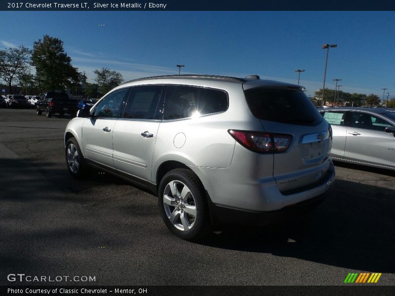 Silver Ice Metallic / Ebony 2017 Chevrolet Traverse LT