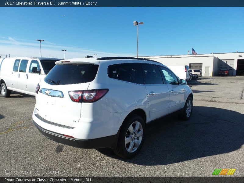 Summit White / Ebony 2017 Chevrolet Traverse LT