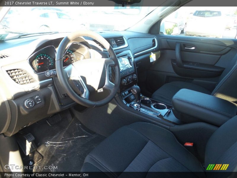 Summit White / Ebony 2017 Chevrolet Traverse LT