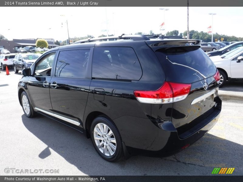 Black / Light Gray 2014 Toyota Sienna Limited AWD
