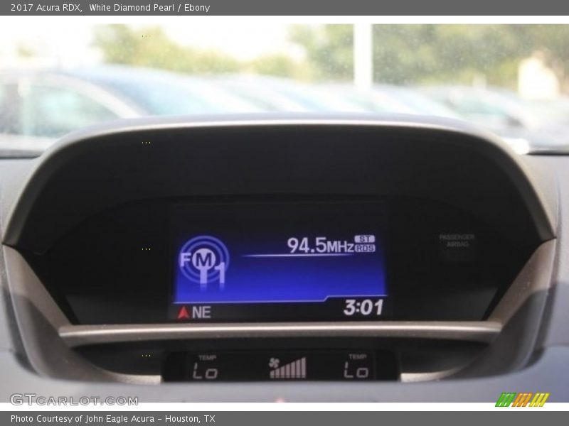 White Diamond Pearl / Ebony 2017 Acura RDX