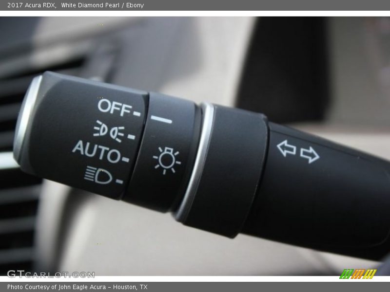 White Diamond Pearl / Ebony 2017 Acura RDX