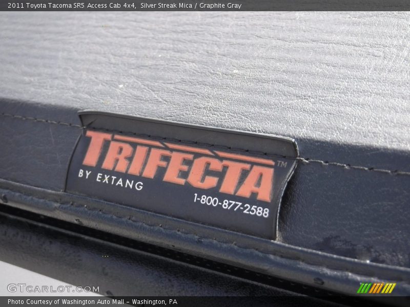 Silver Streak Mica / Graphite Gray 2011 Toyota Tacoma SR5 Access Cab 4x4