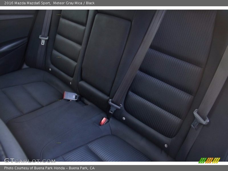 Meteor Gray Mica / Black 2016 Mazda Mazda6 Sport