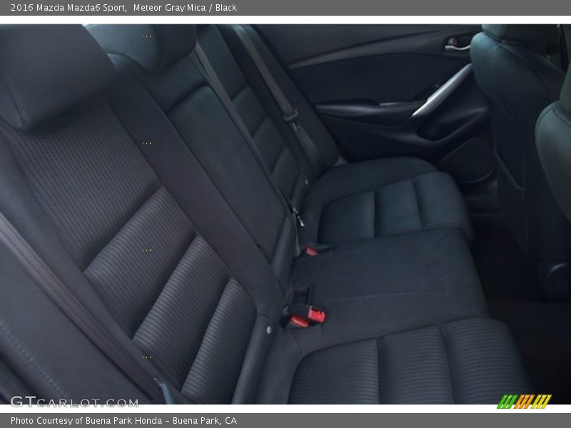 Meteor Gray Mica / Black 2016 Mazda Mazda6 Sport