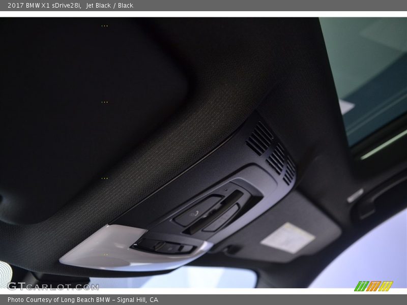Jet Black / Black 2017 BMW X1 sDrive28i