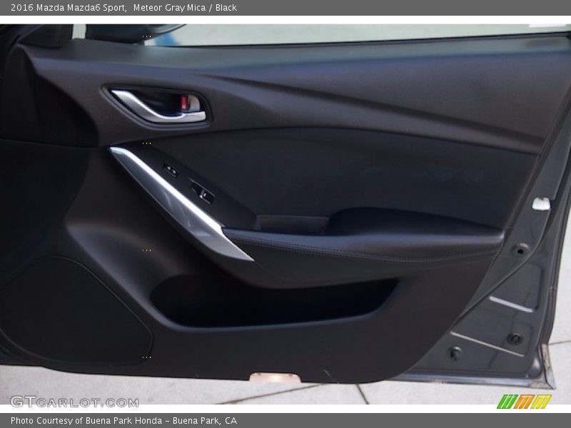 Meteor Gray Mica / Black 2016 Mazda Mazda6 Sport