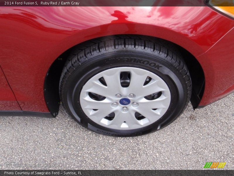 Ruby Red / Earth Gray 2014 Ford Fusion S