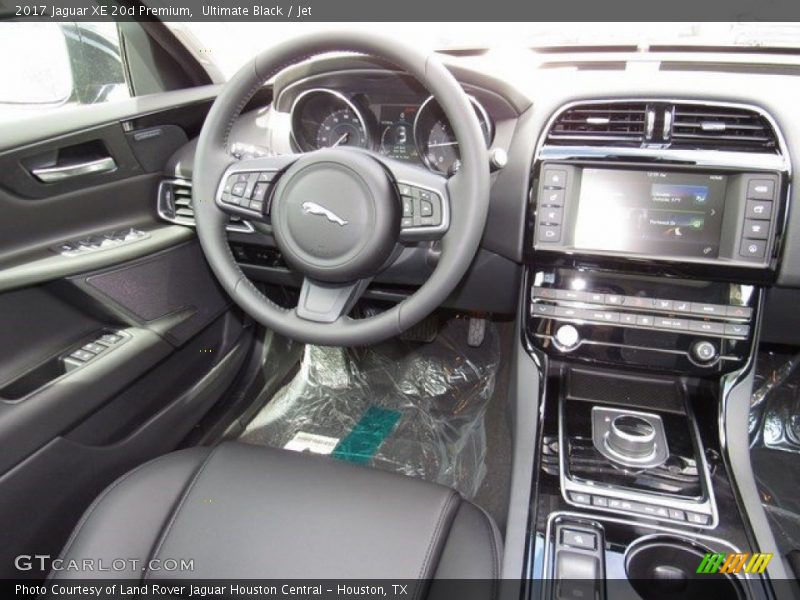Ultimate Black / Jet 2017 Jaguar XE 20d Premium