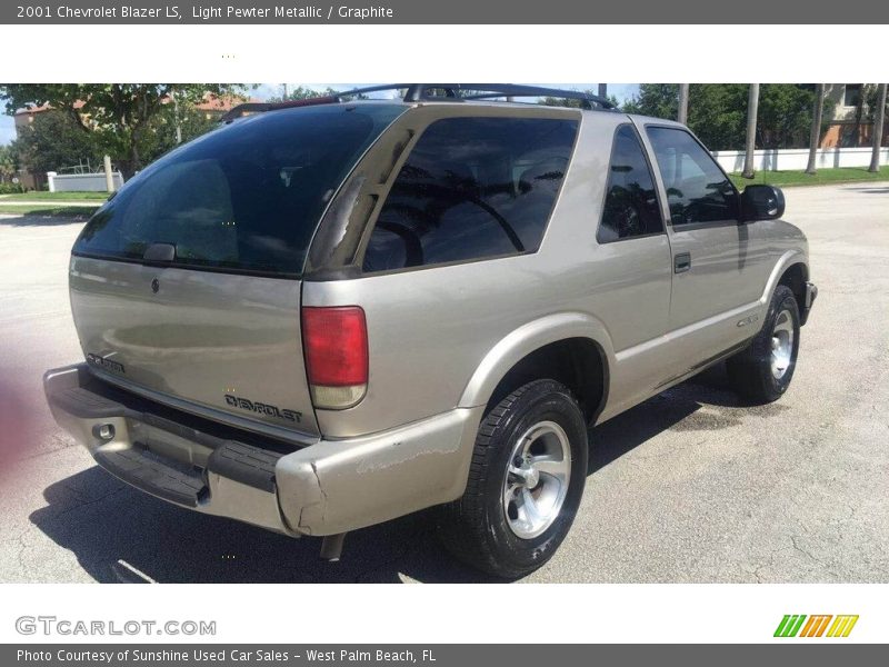 Light Pewter Metallic / Graphite 2001 Chevrolet Blazer LS