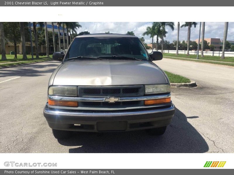 Light Pewter Metallic / Graphite 2001 Chevrolet Blazer LS