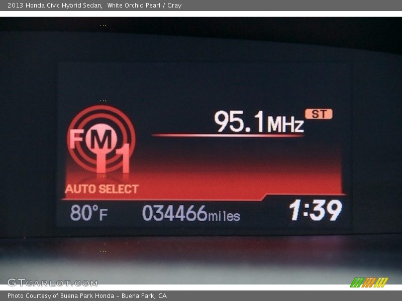 White Orchid Pearl / Gray 2013 Honda Civic Hybrid Sedan