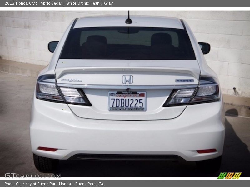 White Orchid Pearl / Gray 2013 Honda Civic Hybrid Sedan