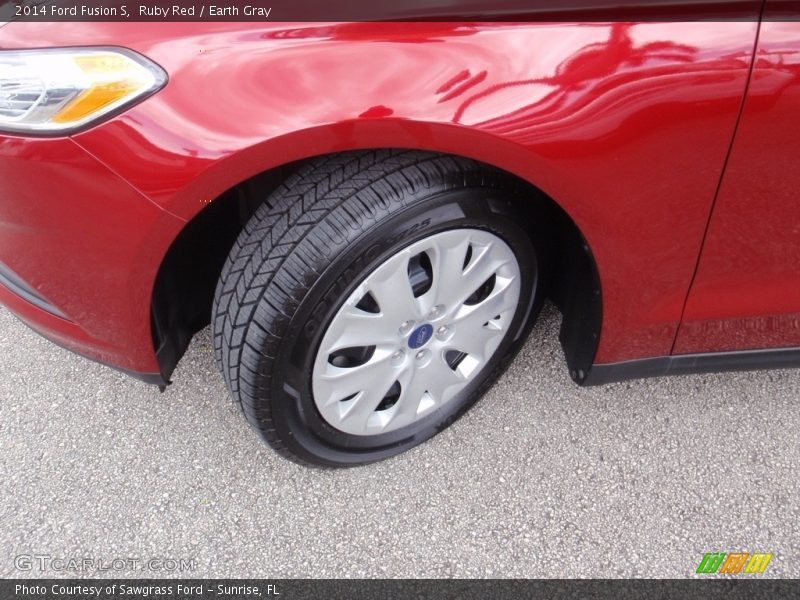 Ruby Red / Earth Gray 2014 Ford Fusion S