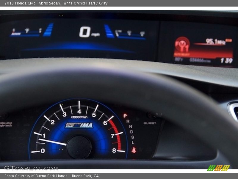 White Orchid Pearl / Gray 2013 Honda Civic Hybrid Sedan
