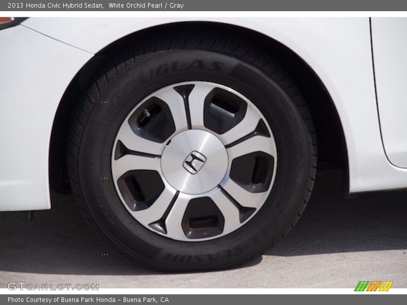 White Orchid Pearl / Gray 2013 Honda Civic Hybrid Sedan