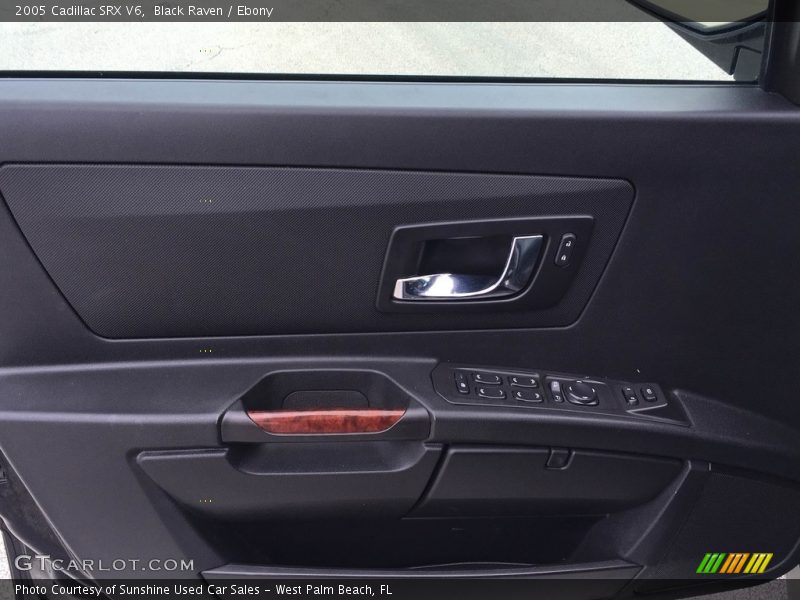 Black Raven / Ebony 2005 Cadillac SRX V6