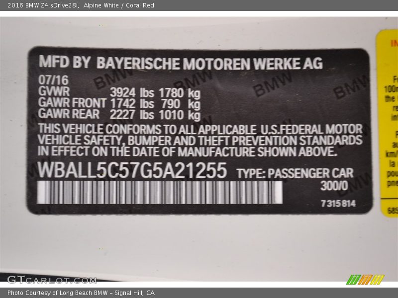 Alpine White / Coral Red 2016 BMW Z4 sDrive28i