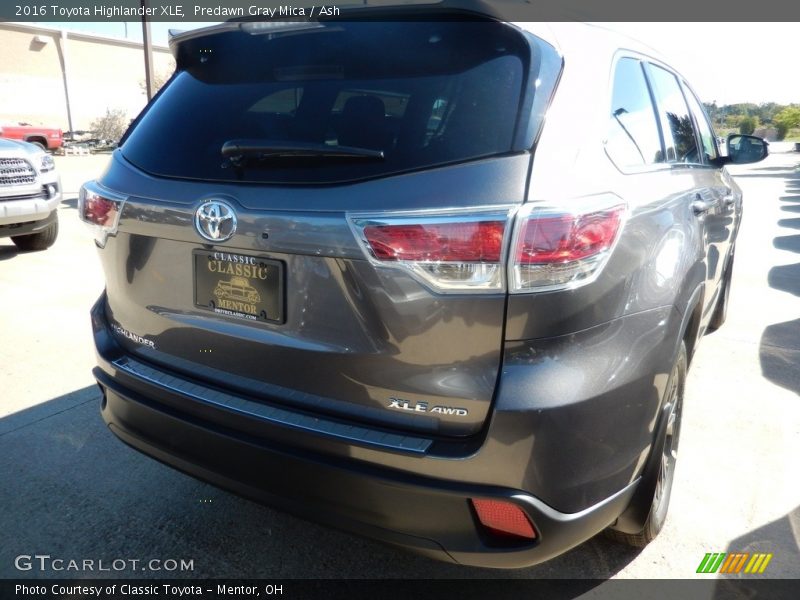 Predawn Gray Mica / Ash 2016 Toyota Highlander XLE