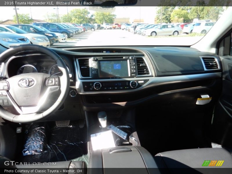 Blizzard Pearl / Black 2016 Toyota Highlander XLE