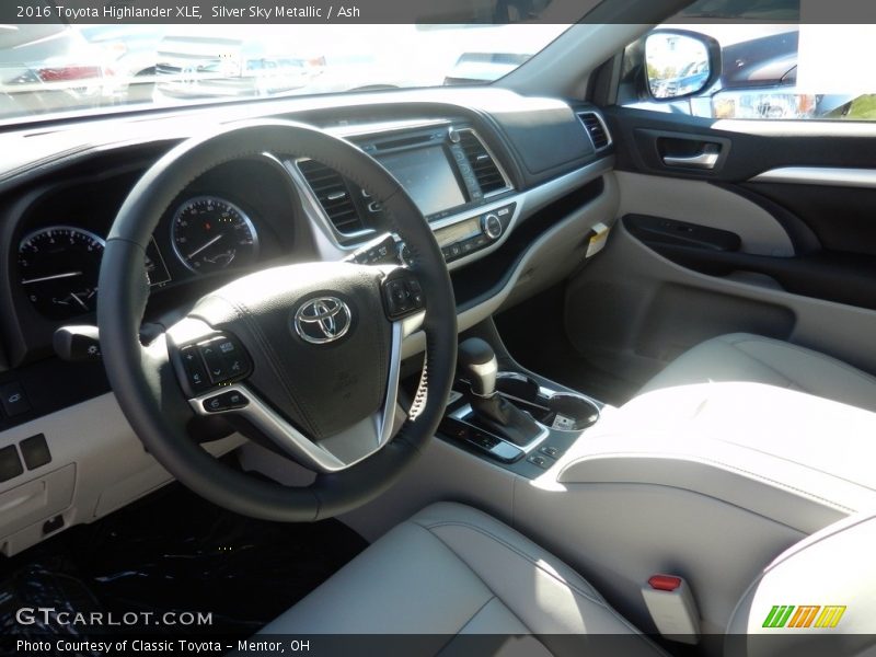 Silver Sky Metallic / Ash 2016 Toyota Highlander XLE